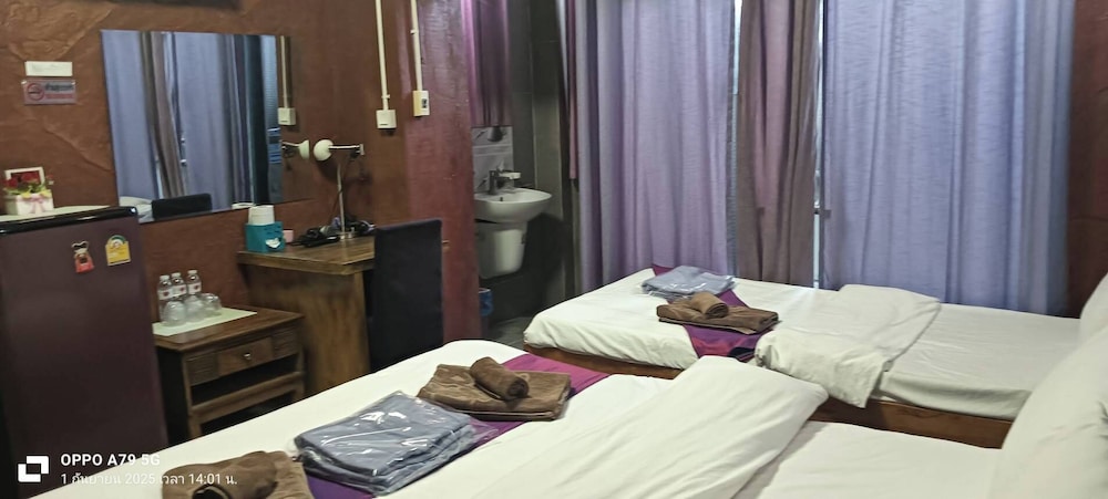 Deluxe Double or Twin Room, Hill View