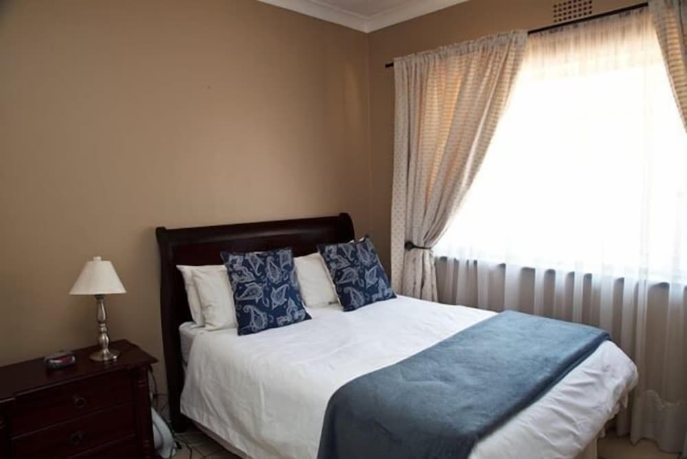 Comfort Single Room
