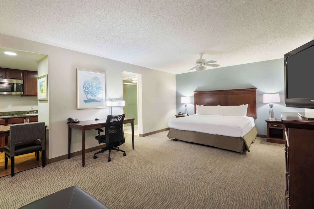 Suite, Accessible, Non Smoking - Photo 3