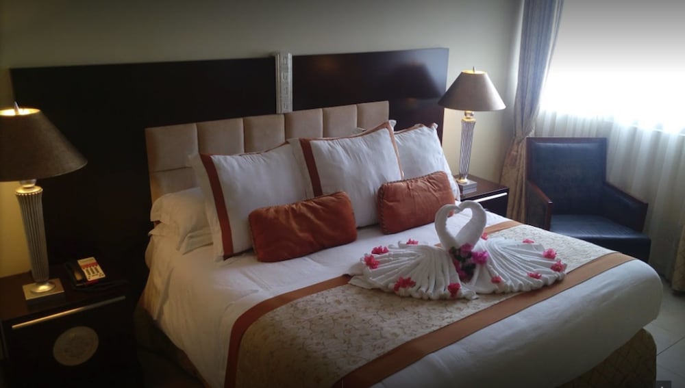 Deluxe Single Room, 1 King Bed photo 2