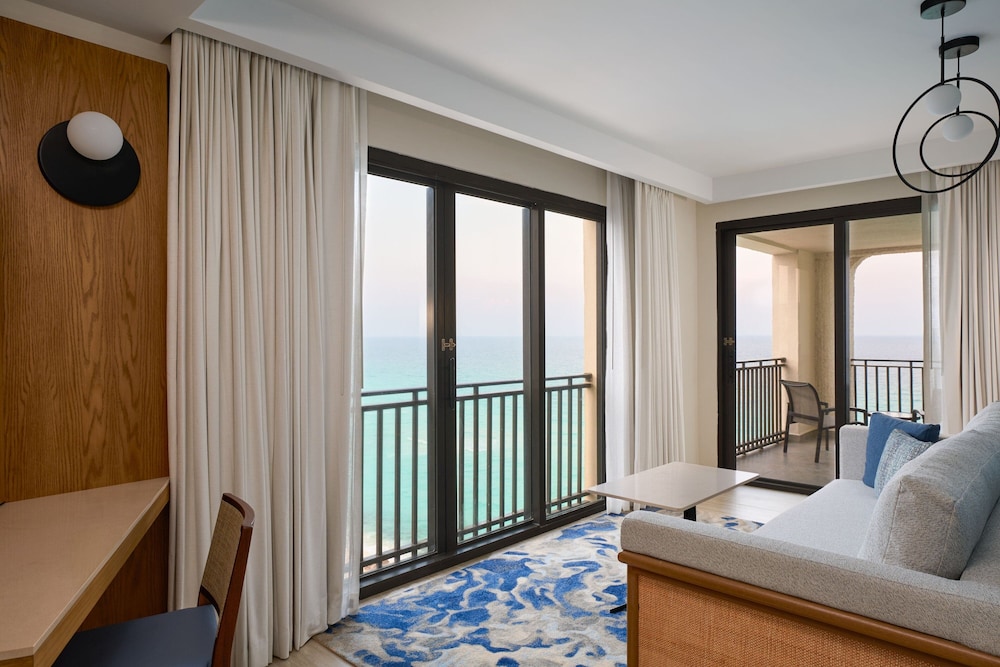 Suite, 1 Bedroom, Oceanfront - Photo 3