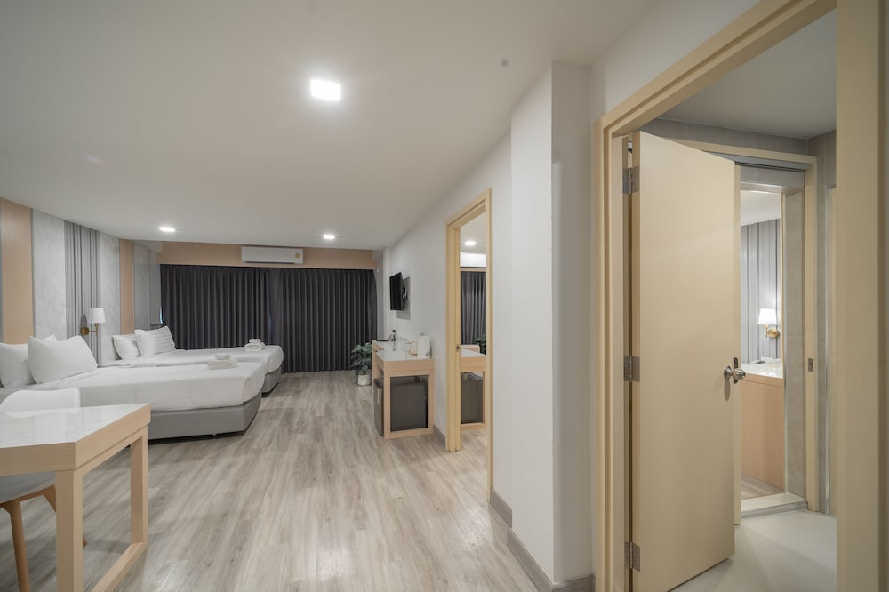 Family Suite, 2 Bedrooms - Photo 7