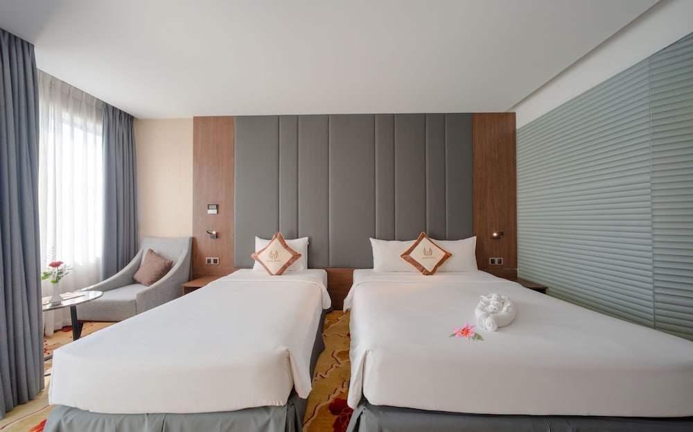 Premier Room, Multiple Beds, City View photo 3
