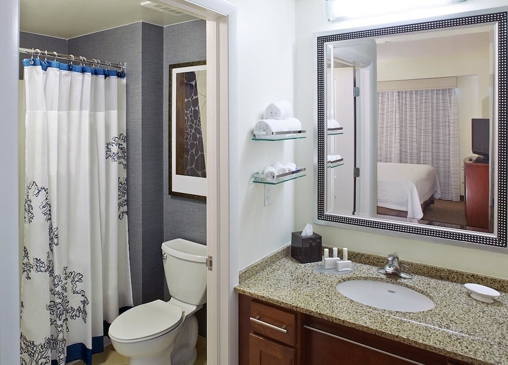Suite, 1 Bedroom (Mobility Accessible, Tub) photo 3