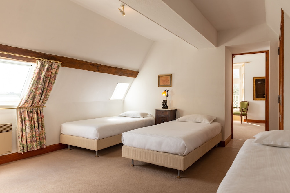 Superior Family Suite - Photo 2