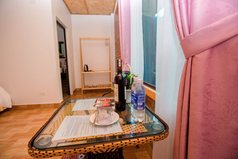 Basic Shared Dormitory, Mixed Dorm, Shared Bathroom photo 2