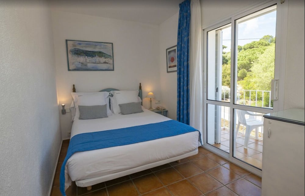 Basic Room, 1 Double Bed photo 3