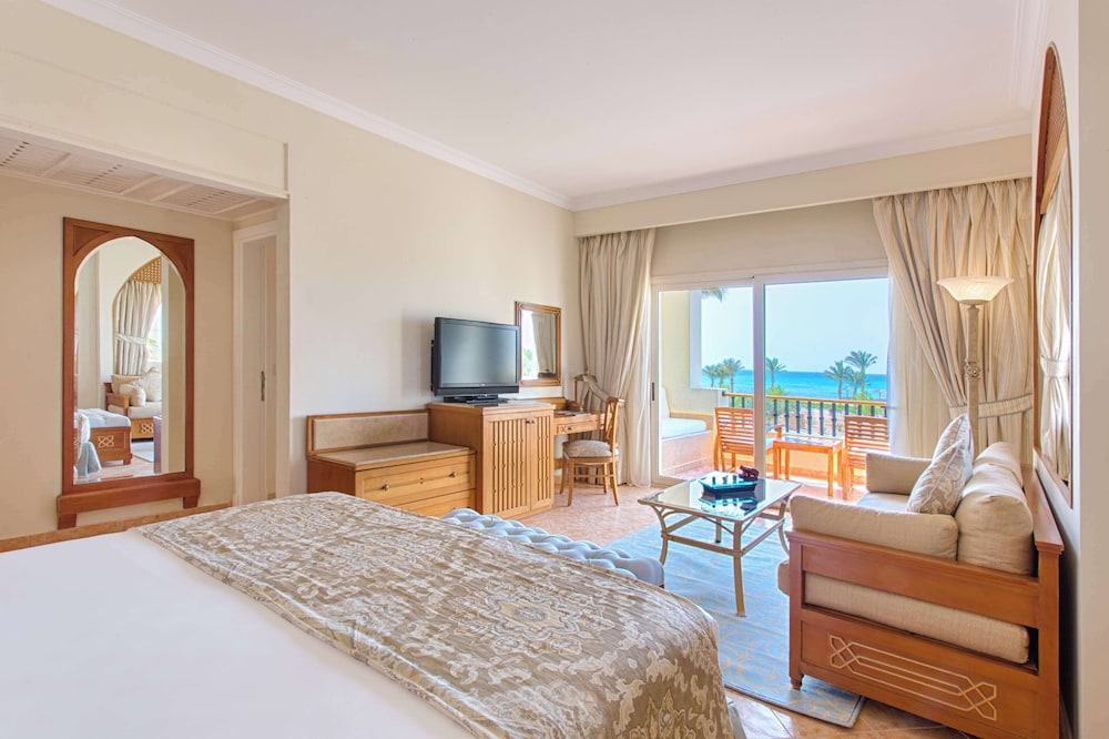 Superior Room, Sea View (Sea View Room) - Photo 8