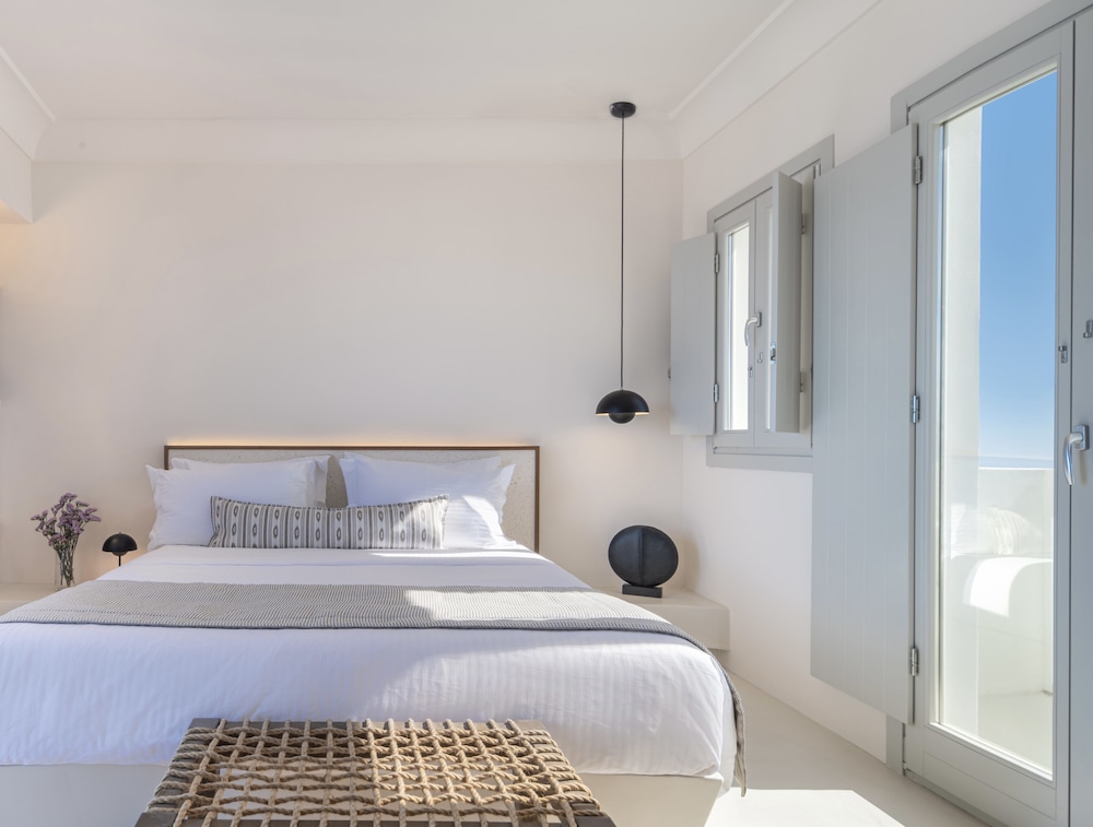 Standard Suite with Indoor Jetted Tub