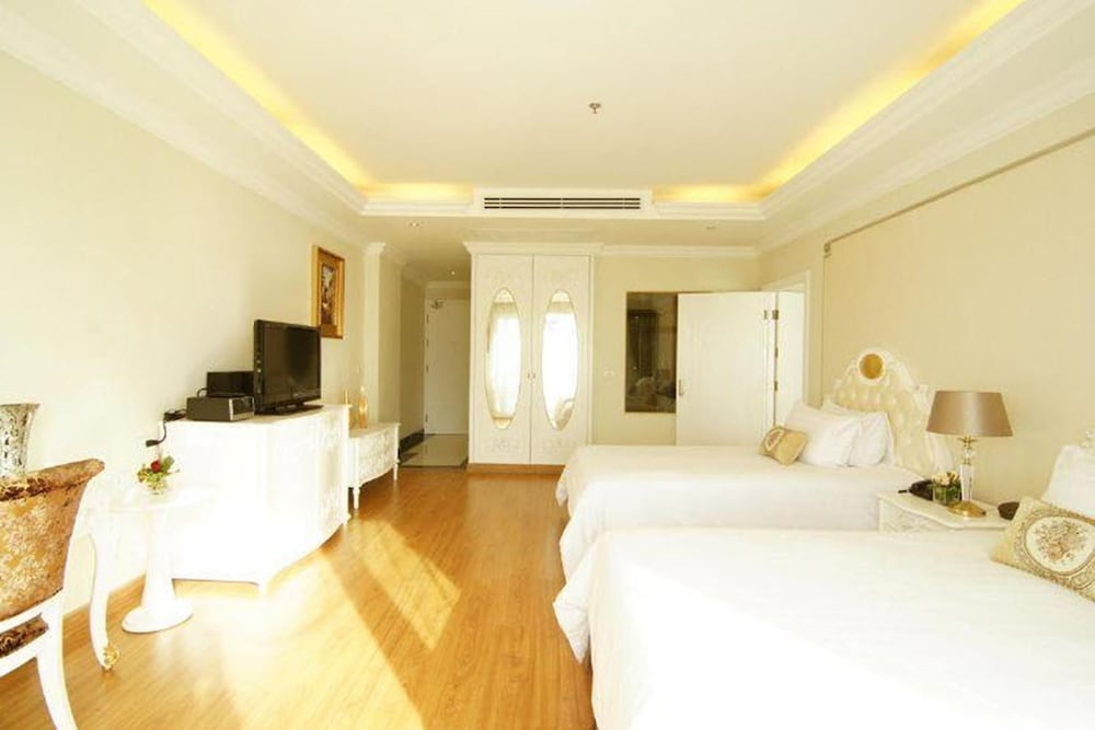 Deluxe Twin Room - Photo 2
