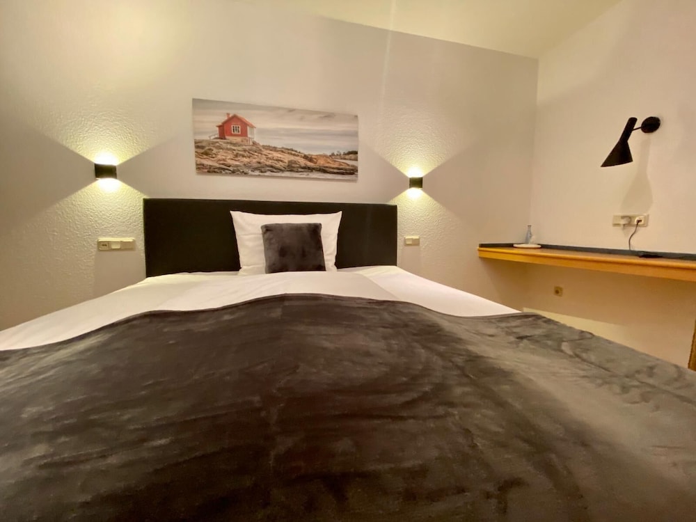 Deluxe Single Room photo 3