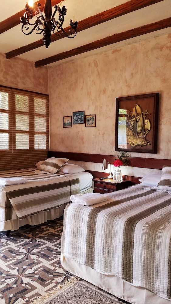 Premium Twin Room, 2 Double Beds photo 1