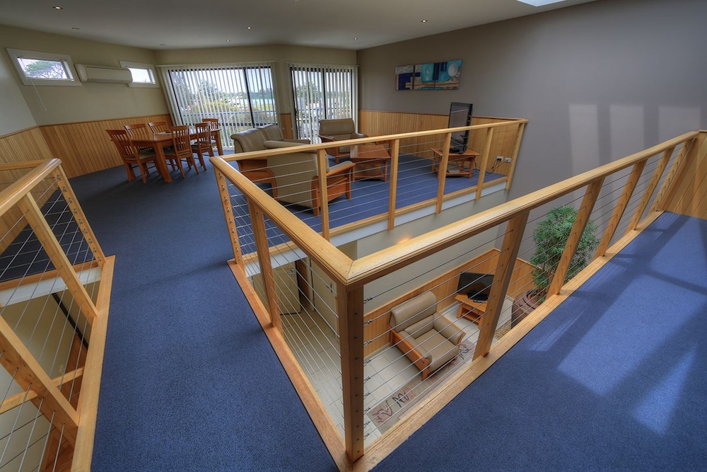 Standard Apartment, Multiple Bedrooms, Non Smoking, Kitchen (3 Bedroom Apartment) photo 2