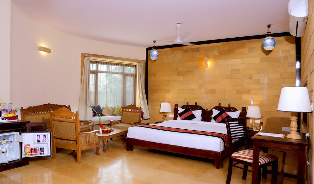 Suite - Photo 6