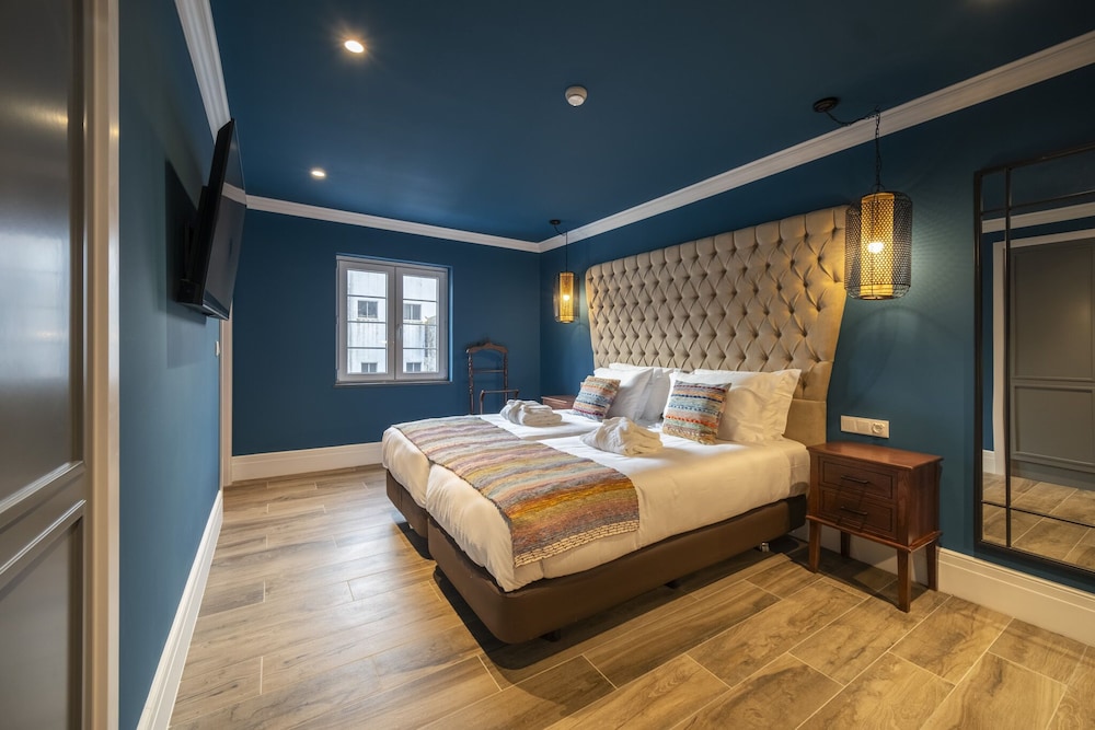 Standard Twin Room - Photo 3