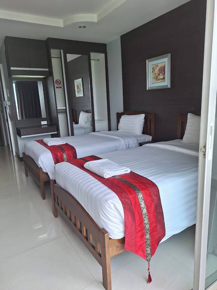 Superior Twin Room - Photo 1