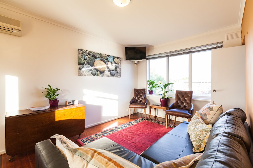 Basic Apartment, 1 Bedroom photo 2