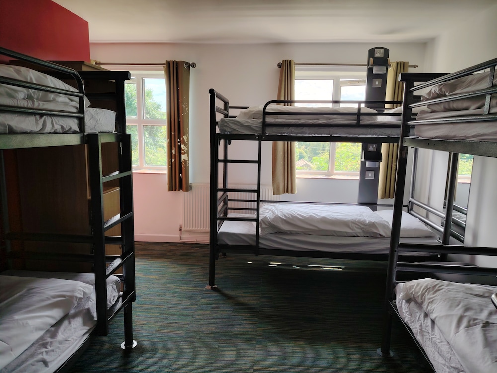 Room (6 Bed Private) photo 1