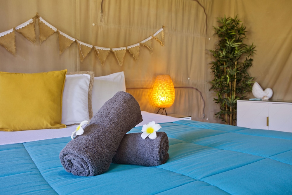 King Twin Glamping Tent photo 2
