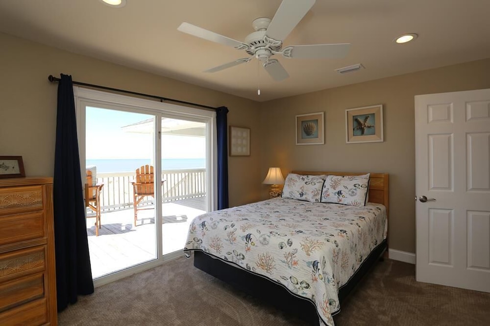 House, Multiple Beds (Buckleys Beach House)