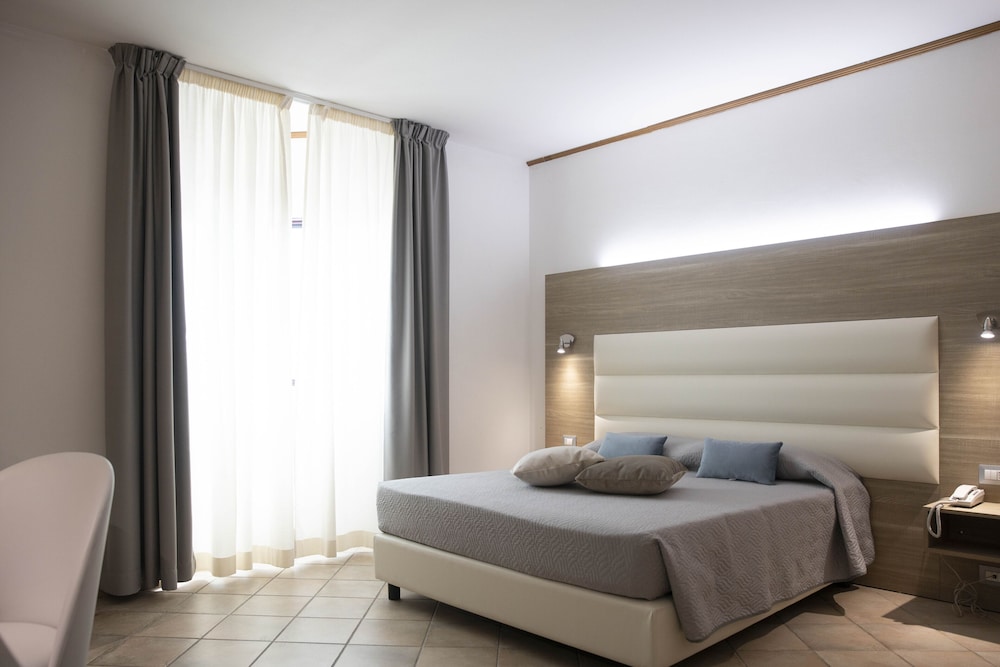 Family Triple Room - Photo 6