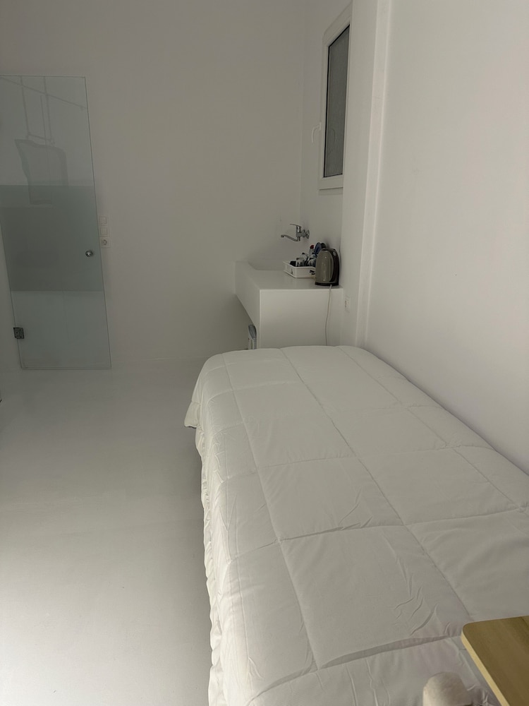 Budget Family Studio - Photo 7