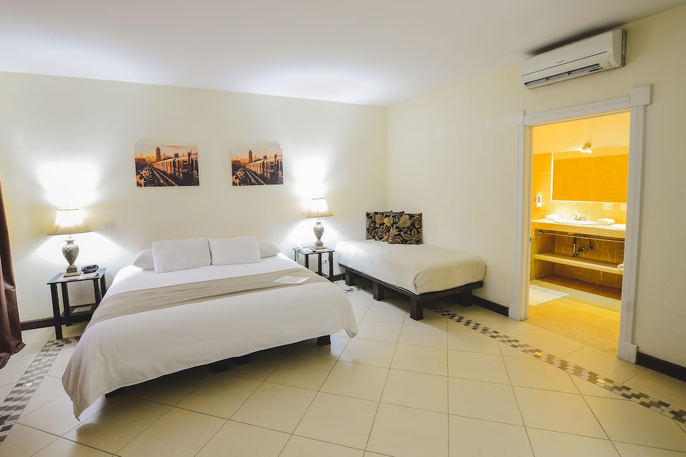 Suite photo 1