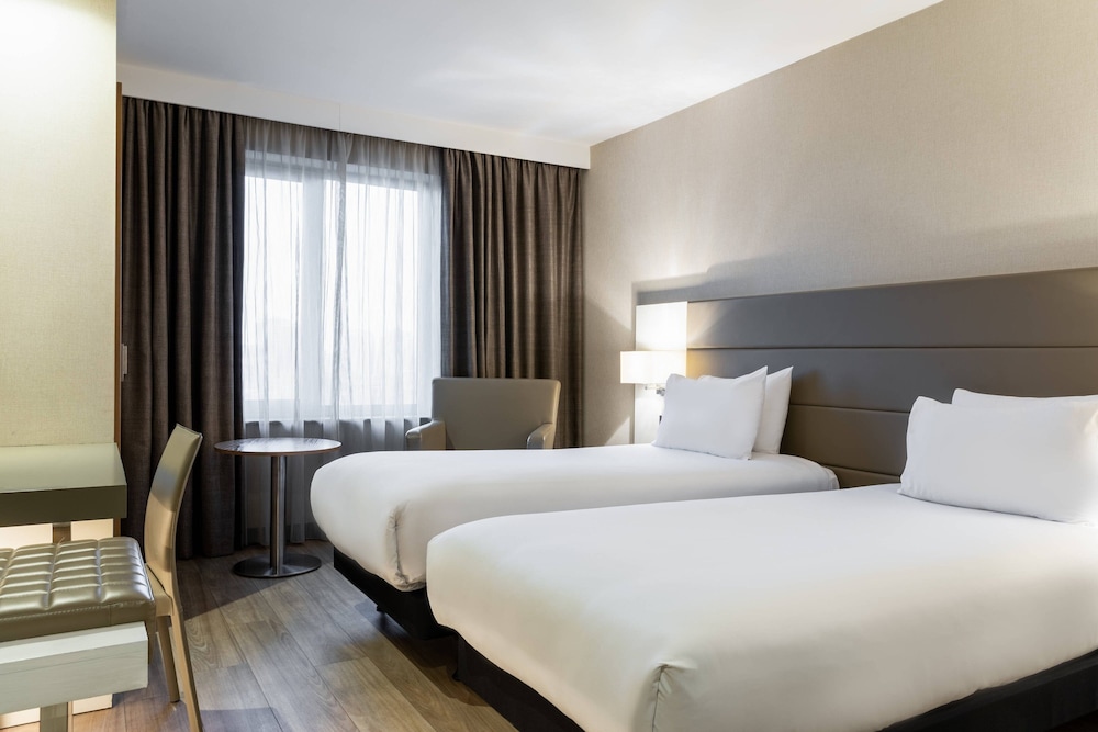 Deluxe Room, 2 Twin Beds - Photo 1