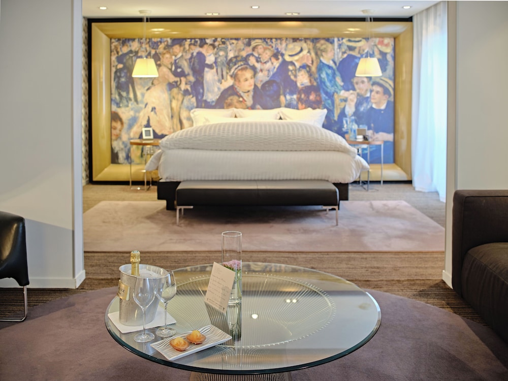 Suite Junior, 1 très grand lit (Vue Voisin)
