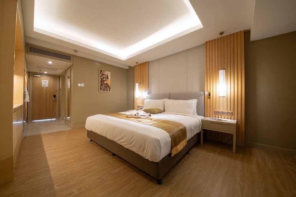Exclusive Studio Suite, 2 Bedrooms