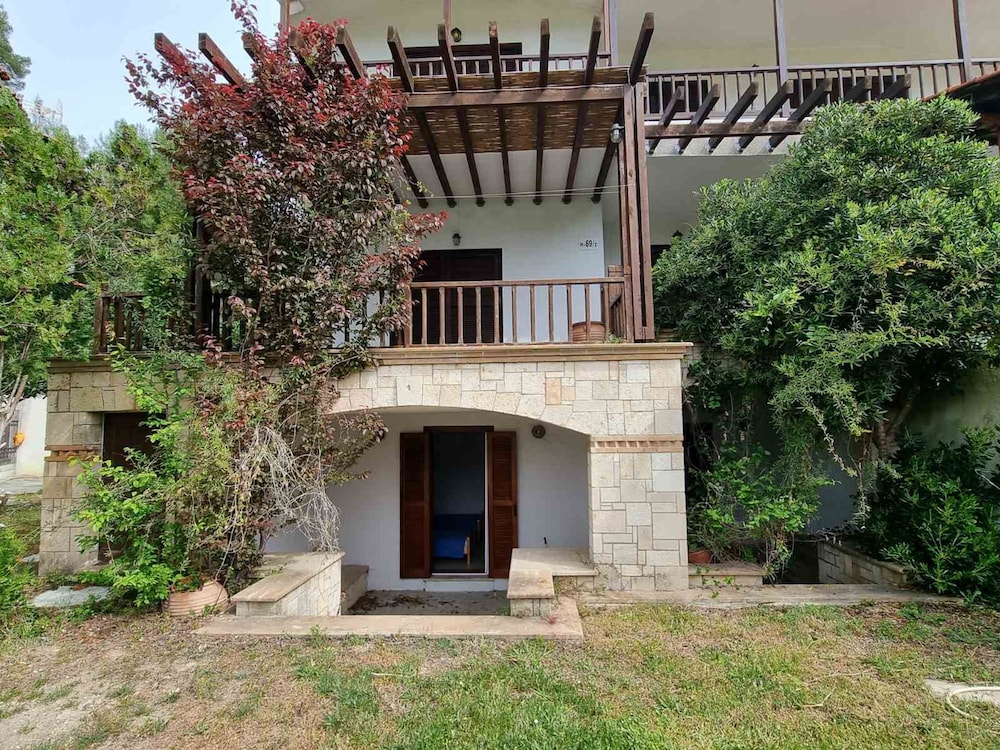 Maisonette With Garden Under the Elani Pines, Photo 15