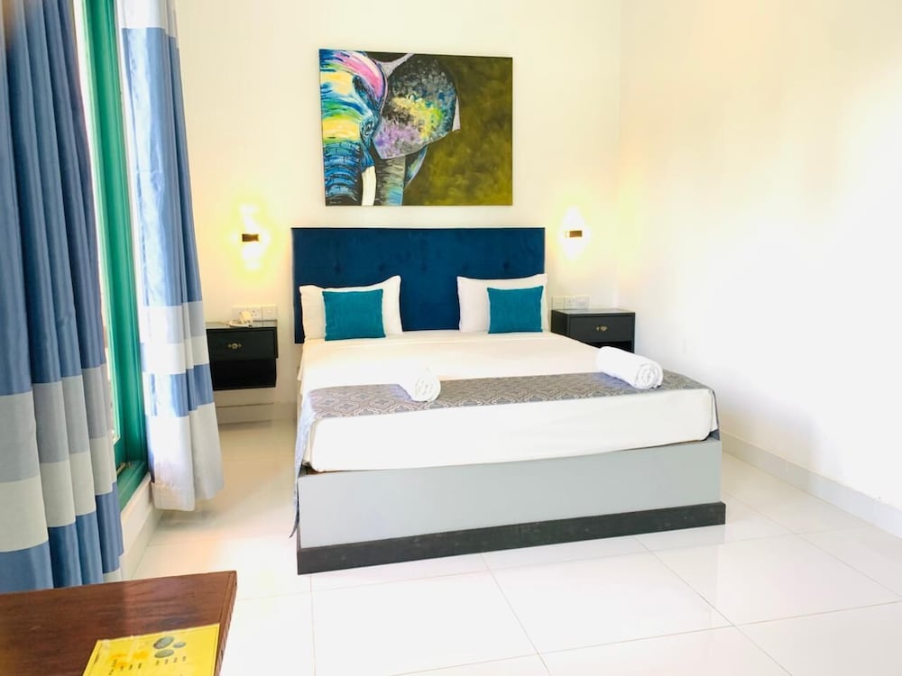 Deluxe Double Room (5) photo 3