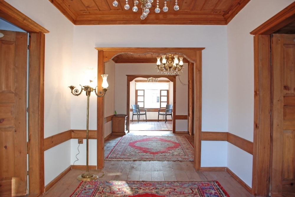 Family Room photo 3