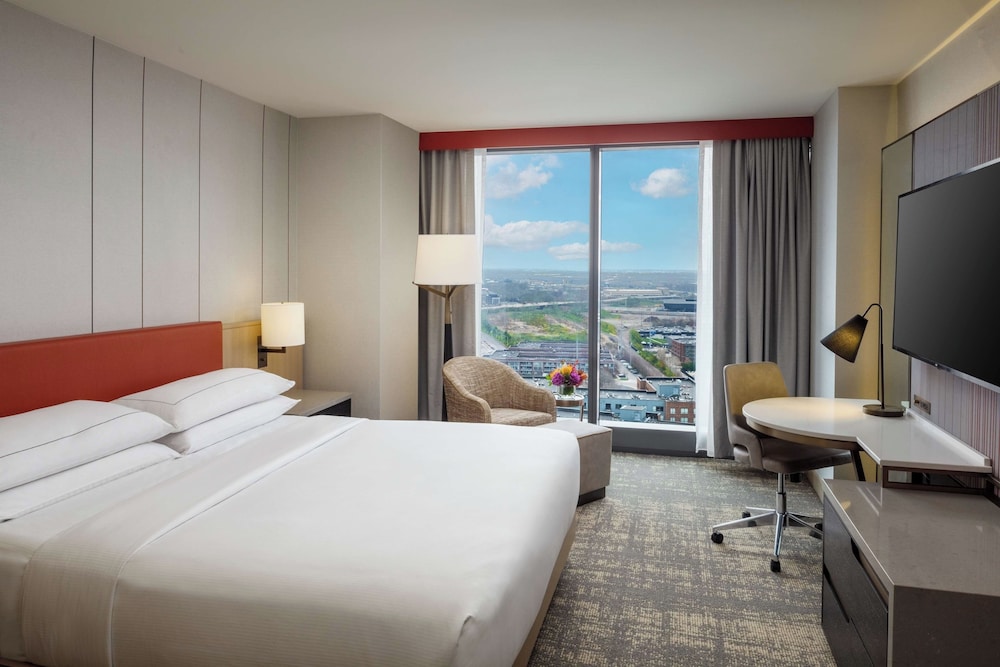 Executive Room, 1 King Bed, Club Lounge Access photo 1