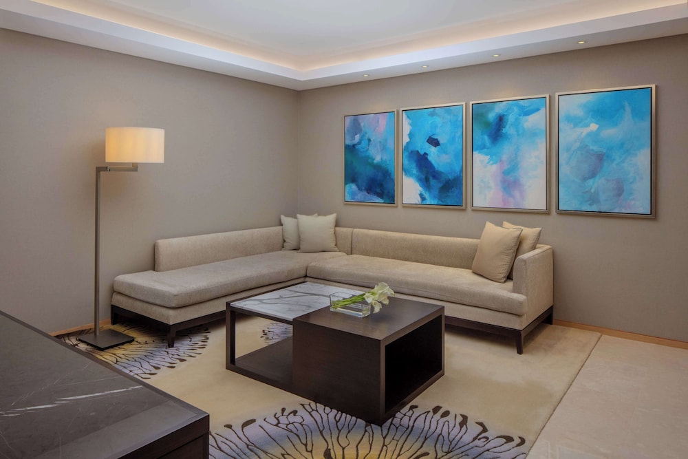 Presidential Suite, 2 Bedrooms thumbnail 5