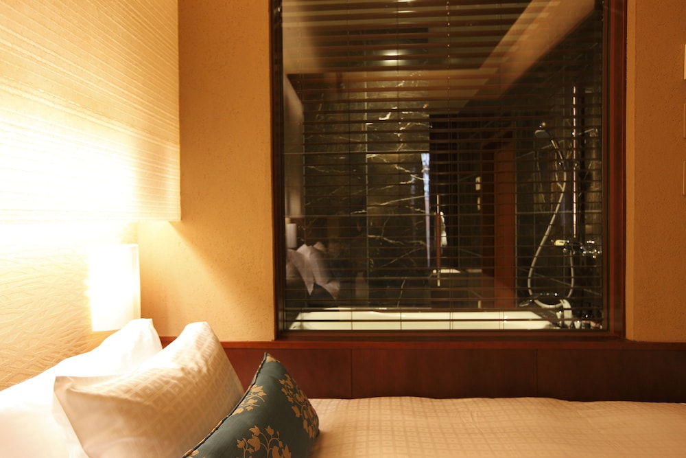 Twin Room, Non Smoking photo 2
