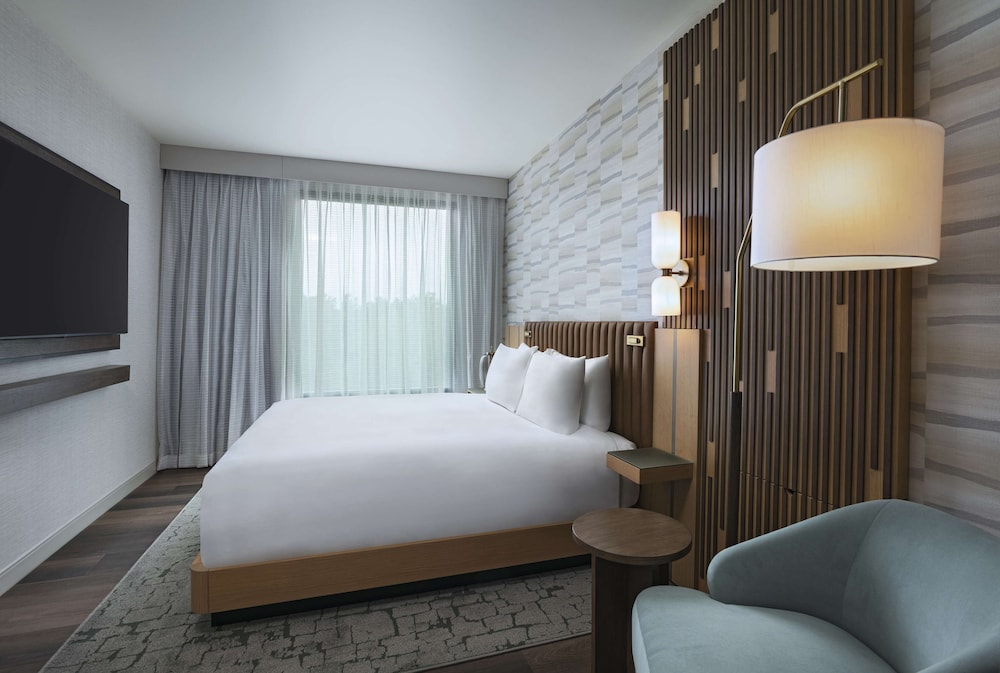 Suite (Regency) - Photo 1