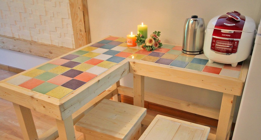 Room (C) photo 2