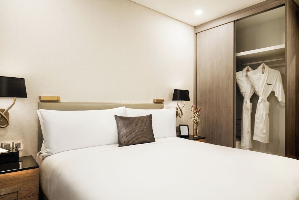 Deluxe Room, 3 Bedrooms photo 2