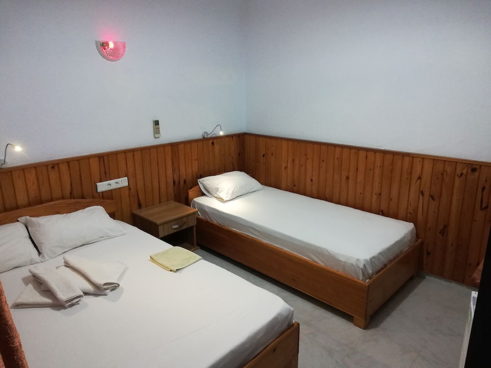 Standard Double or Twin Room, 1 Bedroom, Non Smoking, Garden View photo 1