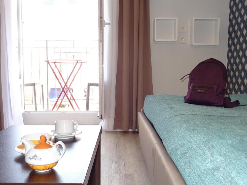 Large Junior Suite - Photo 2