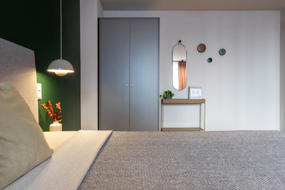 Standard Studio with Balcony photo 3