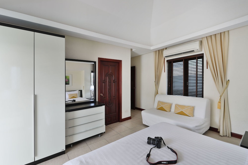 Superior Villa, 4 Bedrooms, Private Pool, Garden Area photo 3