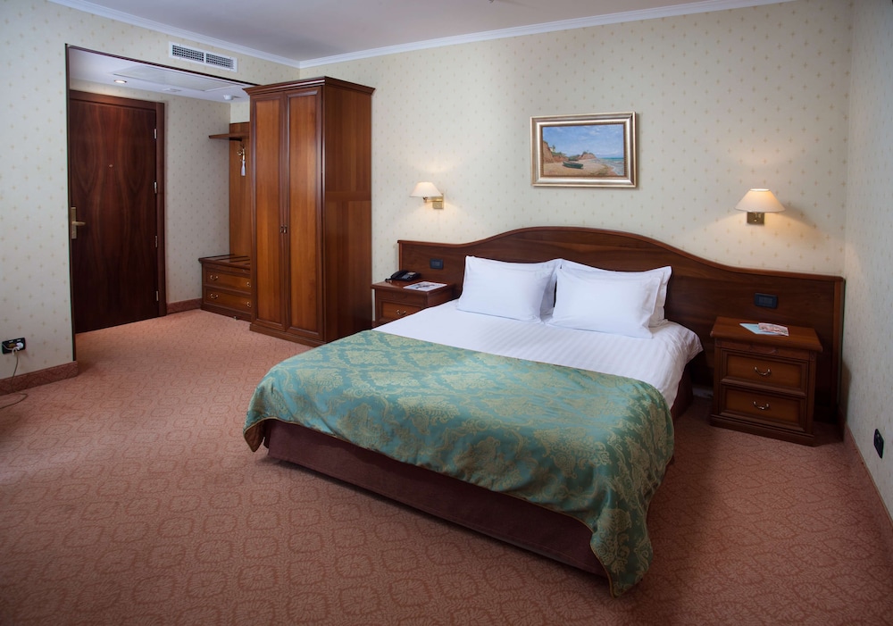Comfort Room photo 2