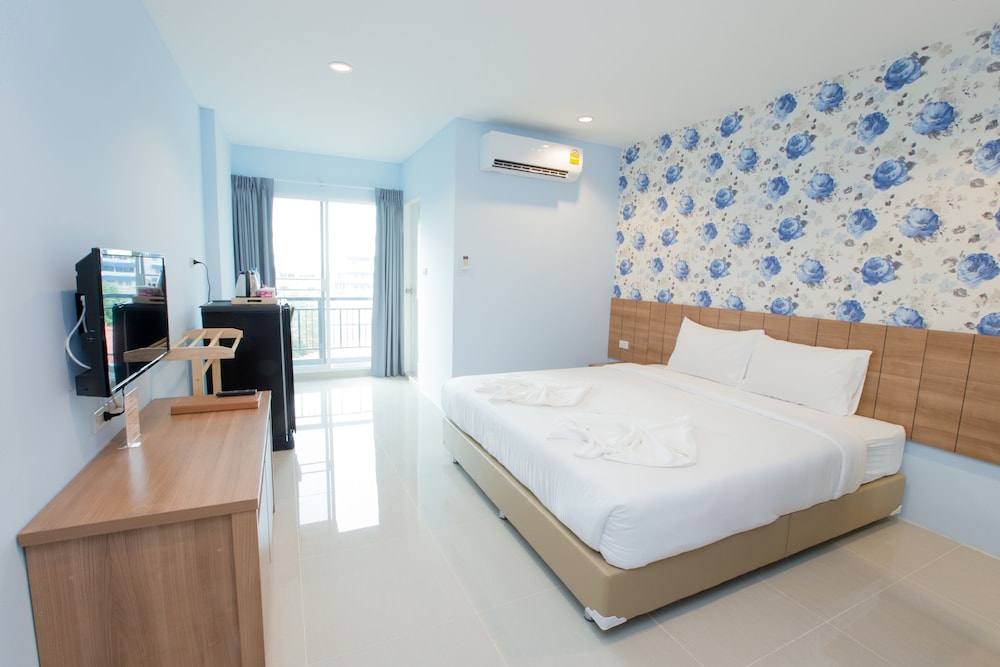 Deluxe Double Room photo 2