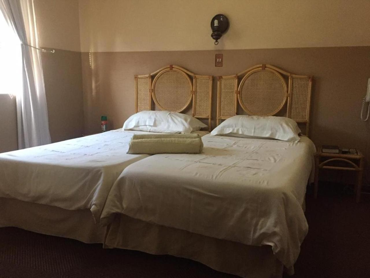 Standard Twin Room photo 3