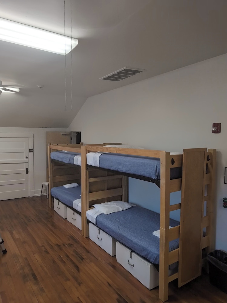 Single Bed in Men's Dorm photo 3