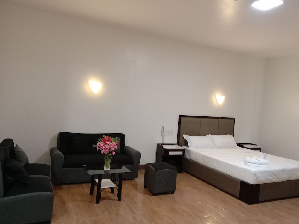 Deluxe Room, 1 Queen Bed - Photo 3