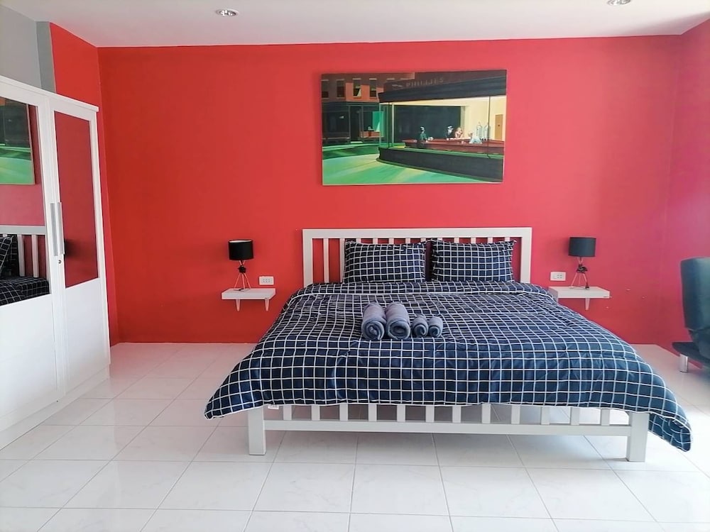 Deluxe Apartment