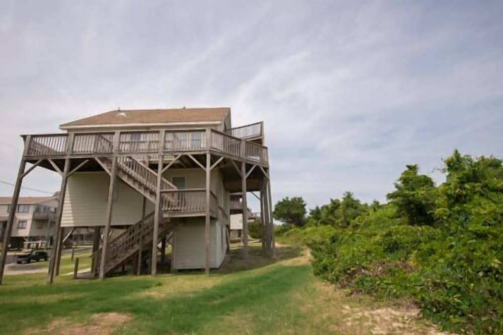 88 – oceanfront 3 story cottage photo 1